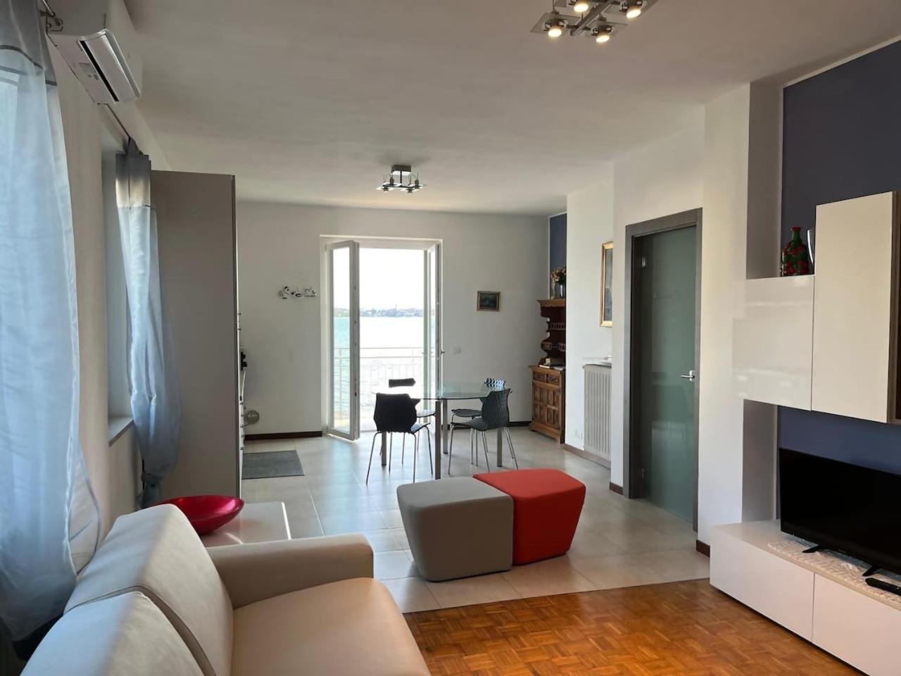 Villa Anastasye Your Lakefront Vacation Rental Predore Cameră foto