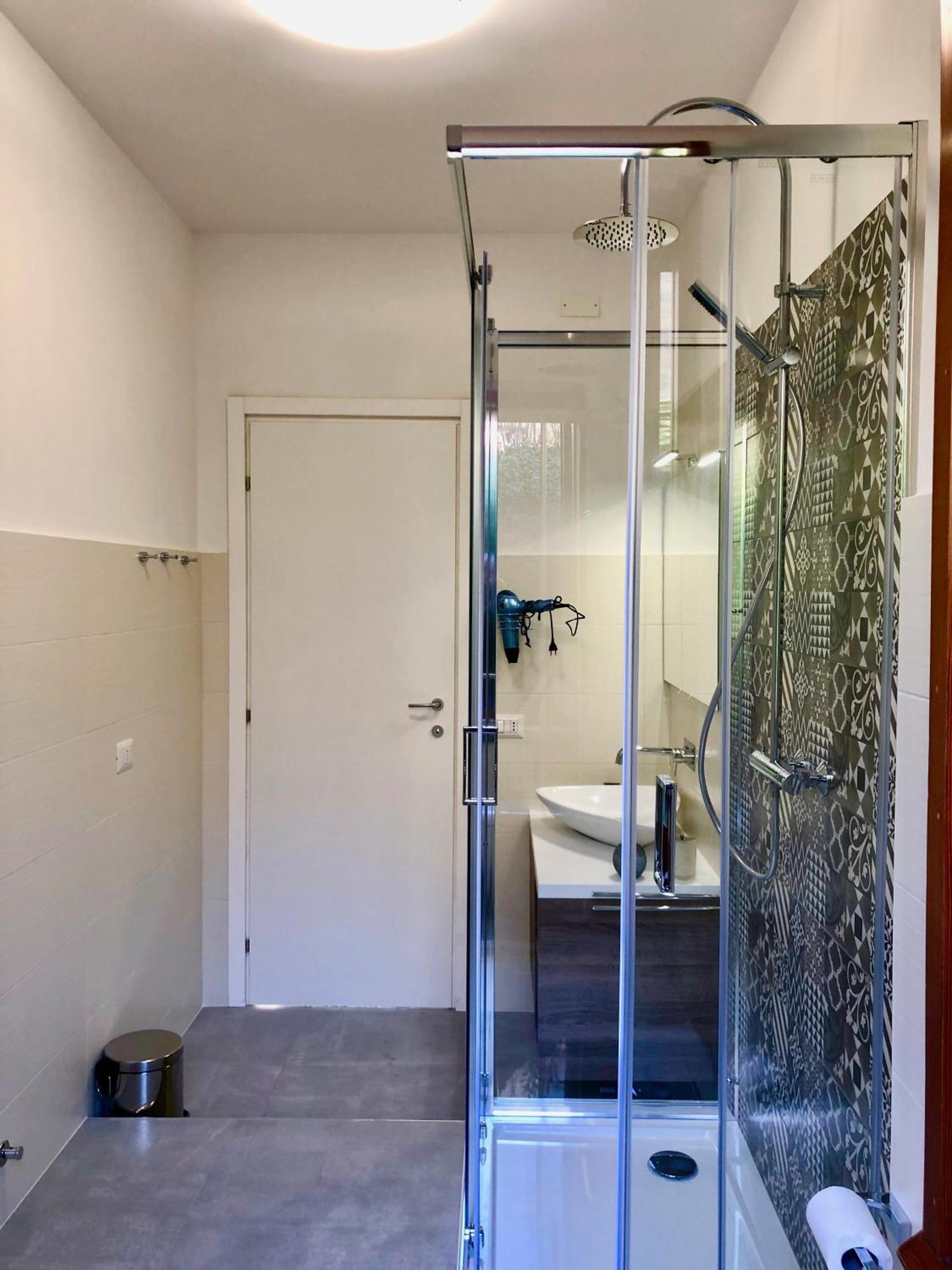 Villa Anastasye Your Lakefront Vacation Rental Predore Cameră foto