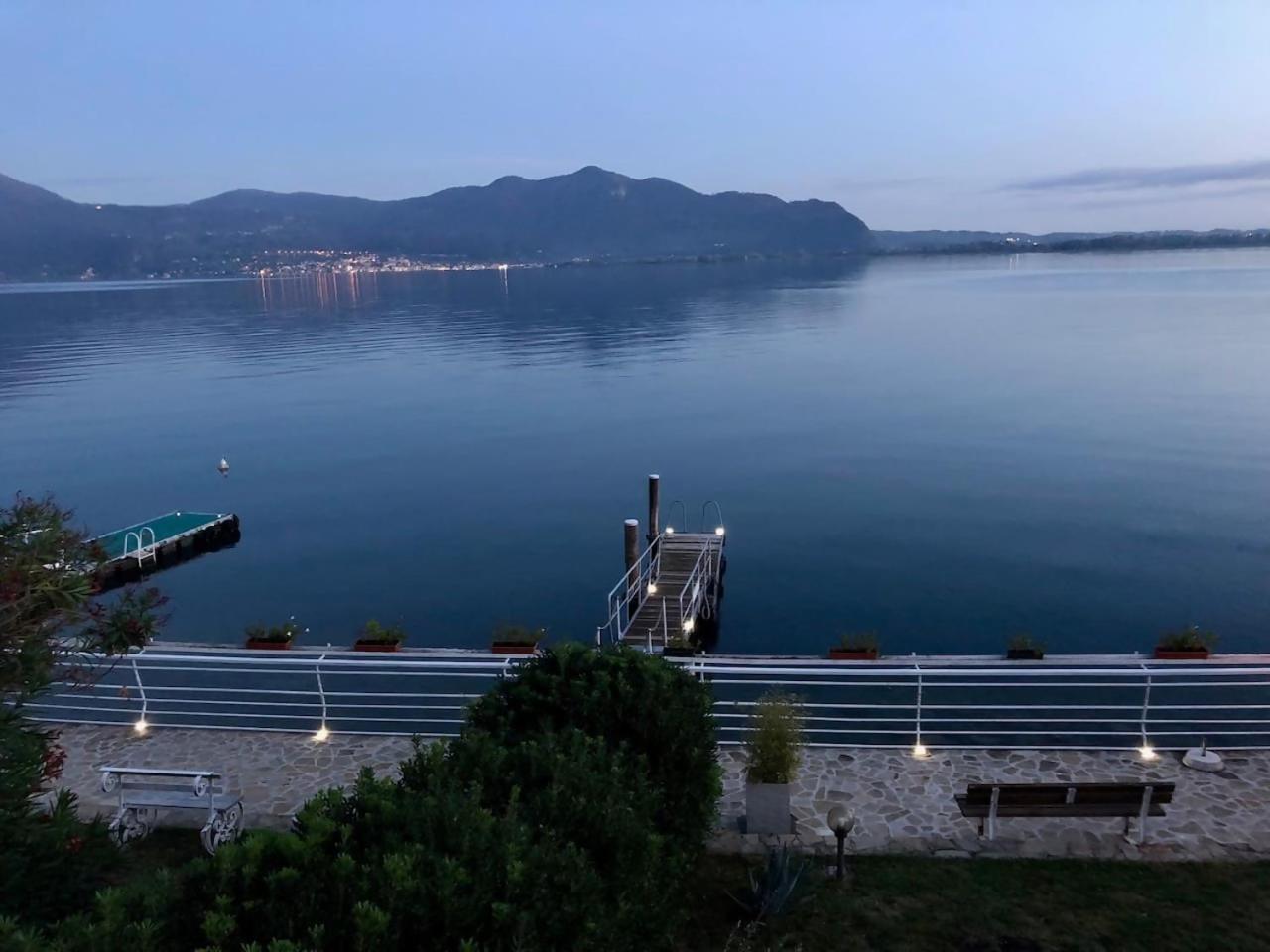 Villa Anastasye Your Lakefront Vacation Rental Predore Cameră foto